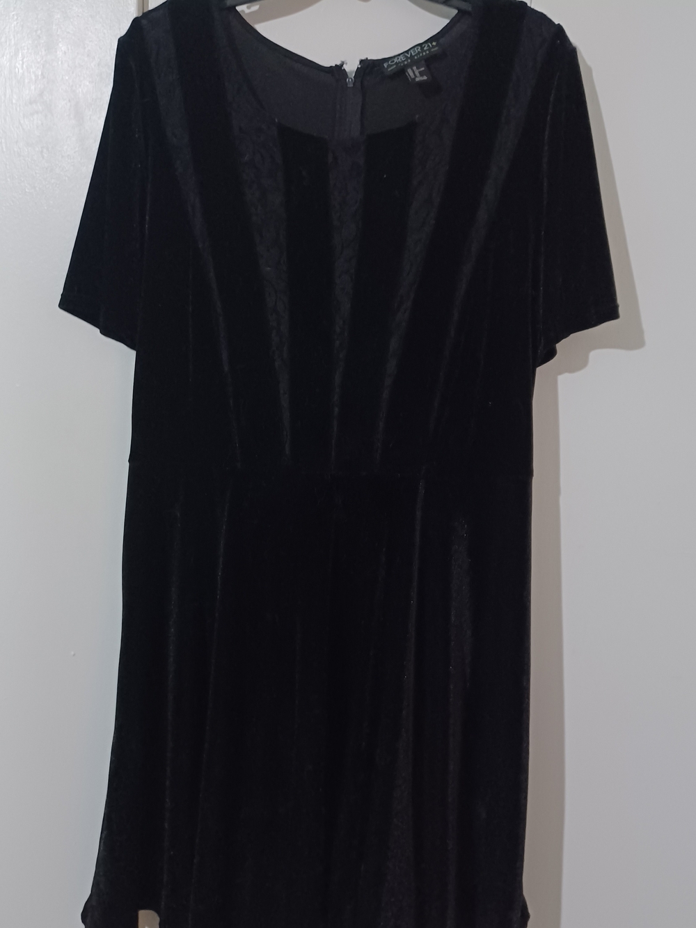 Forever 21 Plus Size Black Dress